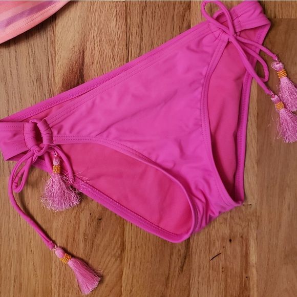 NWOT Arizona Ombre & Tassel Bikini Set - Picture 4 of 7